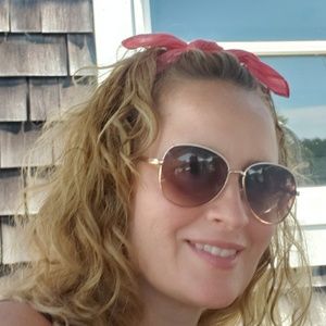 Meet your Posher, Lynnae